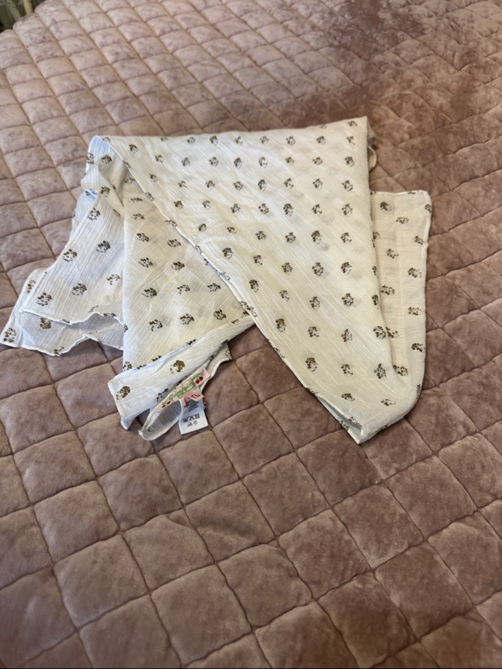 Bonpoint ivory Ribbed Scarf with Small Brown Floral Motif
